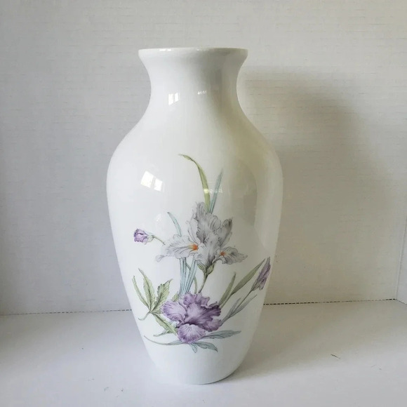 Vintage Kaiser Germany Marina,Large Porcelain Floral  Vase . - Picture 1 of 6
